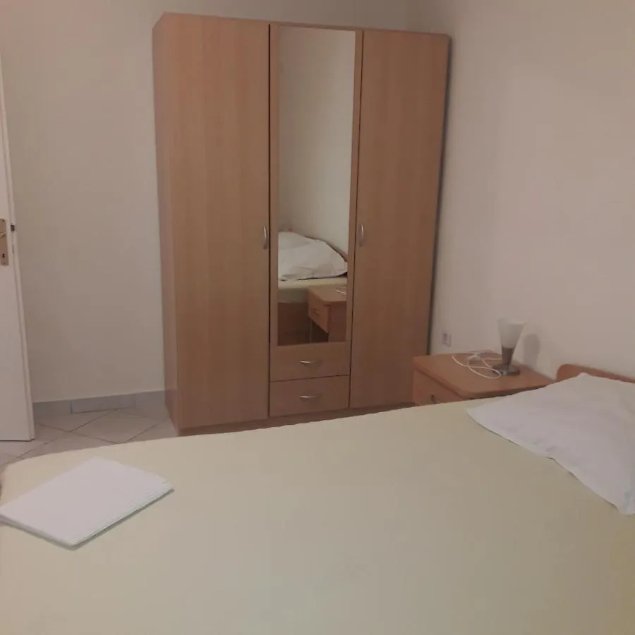 Apartman Dinka Baska