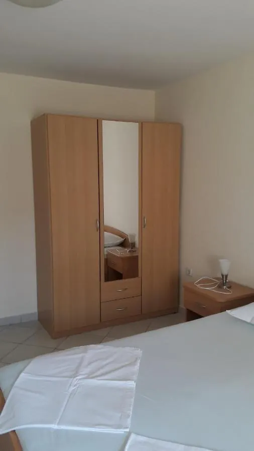Apartman Dinka Baska  0*, Baska (Krk)