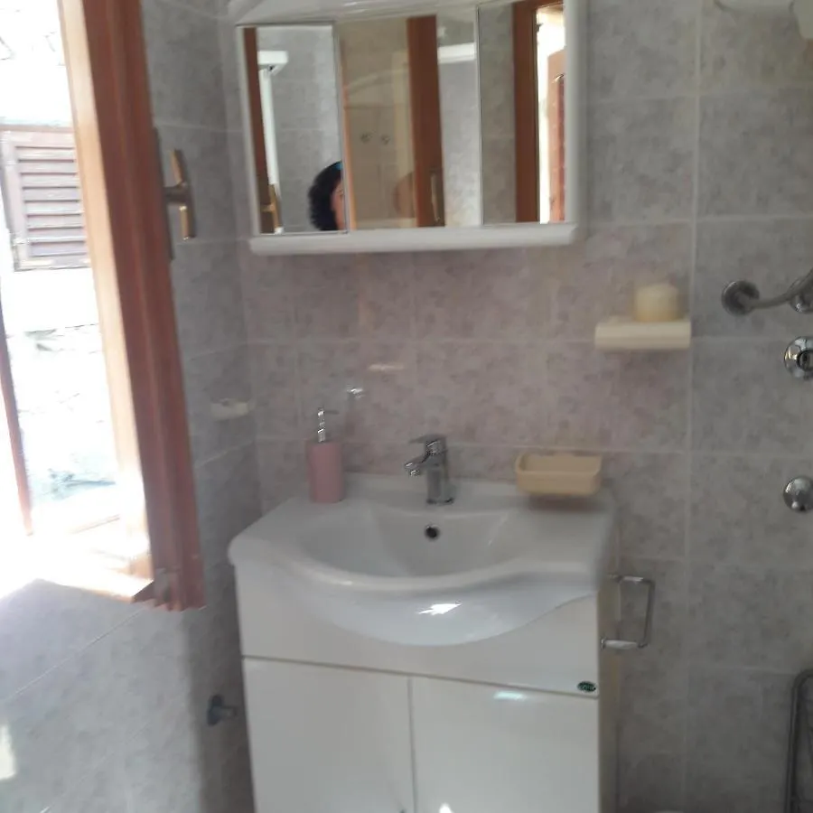Apartment Apartman Dinka Baska